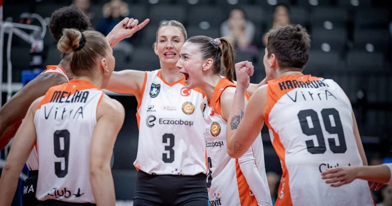 Eczacıbaşı Dynavit: 3 Göztepe: 0 MAÇ SONUCU (Eczacıbaşı Kupa Voley de yarı finalde) Voleybol Haberleri