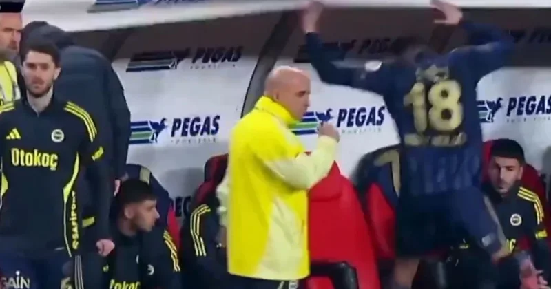 Fenerbahçeli futbolcu öfkeden çılgına döndü! Mert Müldür den flaş tepki Sözcü Gazetesi