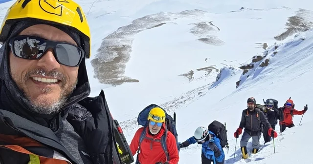 İstanbul Doğa Sporları Kulübü nden Süphan Dağı na kış tırmanışı Bitlis Haberleri