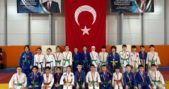 Küçükler judo il seçmeleri tamamlandı Zonguldak ta Düzce yi temsil edecek Düzce Haberleri