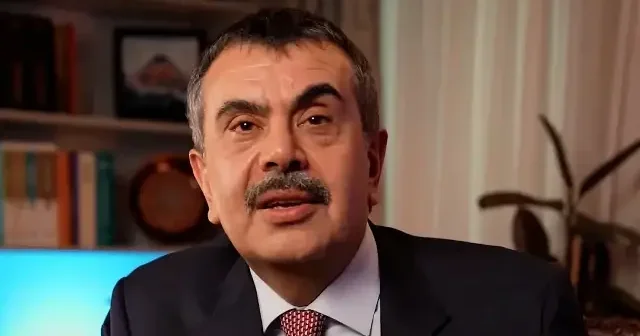 Bakan Tekin den Ramazan etkinliklerinin laikliğe aykırı olduğunu düşünenlere yanıt VİDEO İZLE