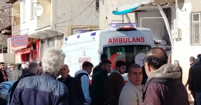 Elazığ da kayınpeder dehşeti: Tartıştığı damadını bıçakla ağır yaraladı Elazığ da kayınpeder damadını bıçakladı Elazığ Haberleri