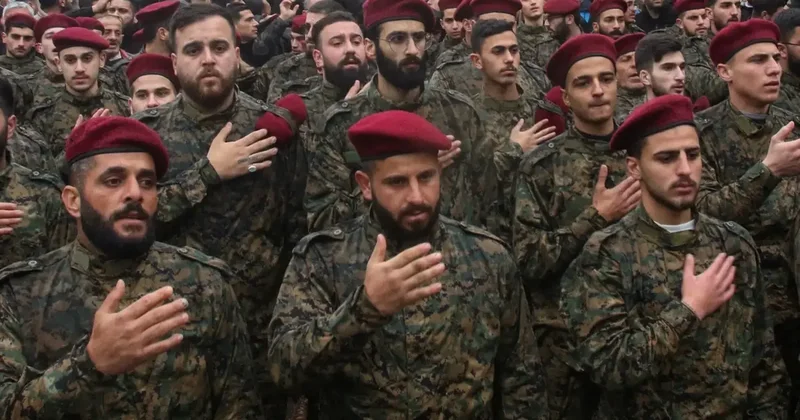 Savaşa katılan Hizbullah a soğuk duş! Başbakan askeri faaliyetlerini yasakladı