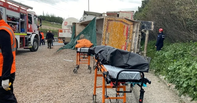 TEM de 4 araç kazaya karıştı: İlk belirlemelere göre 2 ölü Kocaeli Haberleri