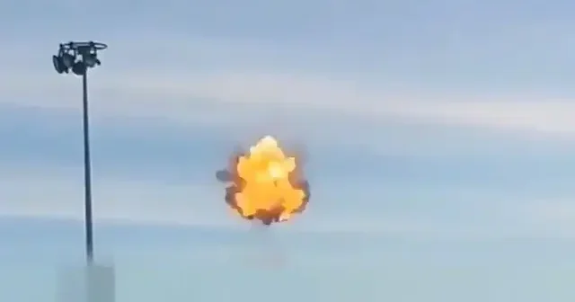 Rus hava savunması anında vurdu: Ukrayna dronu imha edildi VİDEO İZLE