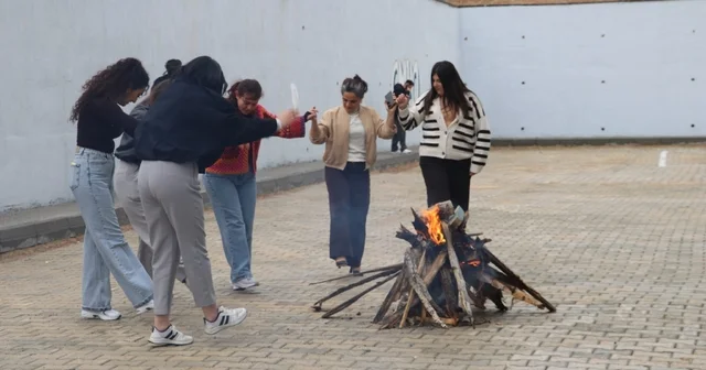 Sivas ta öğrenciler baharın gelişini kutladı Sivas Haberleri