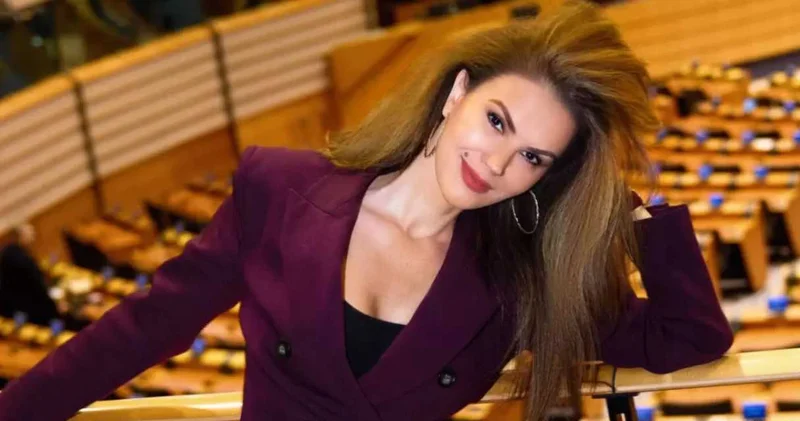 Tülin Şahin in patoloji sonucu çıktı! 5 santim olan kitle 12 santim olarak çıkarıldı