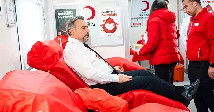Türk Kızılay’dan Oktay Kaynarca ile kan bağışı çağrısı