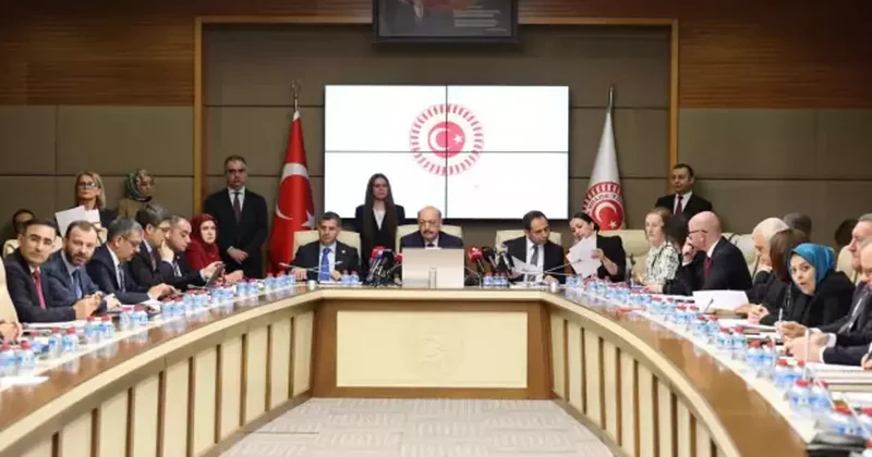 Doğum izinleri uzuyor, sosyal medya ve dijital oyunlara yeni düzenleme geliyor