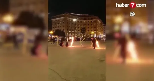 Rum gruplar KKTC tarafındaki sivillere patlayıcı fırlattı