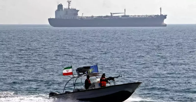 İngiltere den son dakika İran duyurusu! Çok sayıda ülke Hürmüz Boğazı için harekete geçti