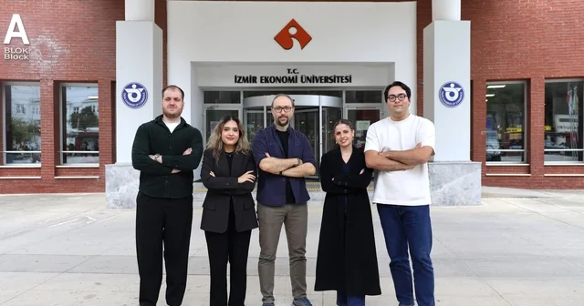 İEÜ lü gençler, 27 katlı ofis tasarımıyla finale kaldılar İzmir Haberleri