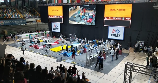 İzmitli robotik takımlar, Turknet in teknoloji altyapısıyla FRC de yarıştı Kocaeli Haberleri