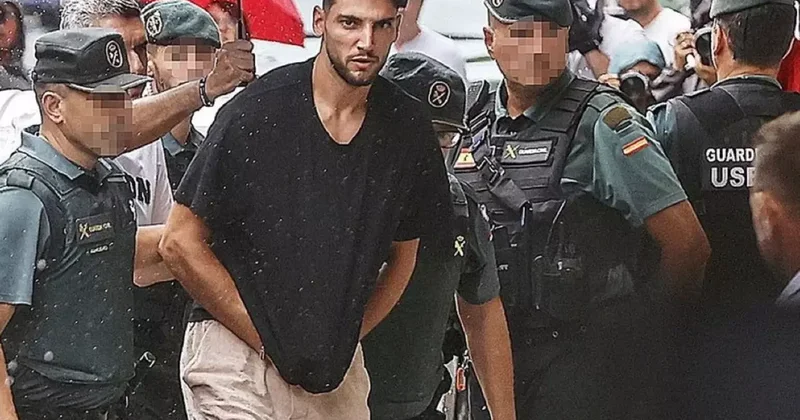 Yıldız isme şok suçlama: İki kadınla ilişkiye girip...