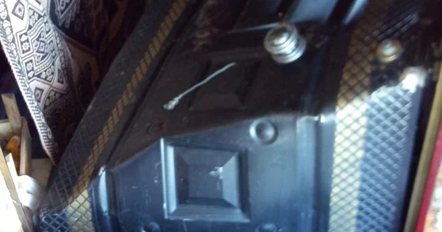 Koca oğlan engel tanımıyor Yayla evlerine çatıdan, pencereden her yerden giren ayılar, evlerin çelik kapılarını kağıt gibi buruşturup yayla evlerine zarar vermeyi sürdürüyor Trabzon Haberleri