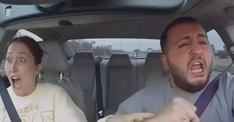 Trafikte giderken gördükleri manzara karşısında kendilerinden geçtiler