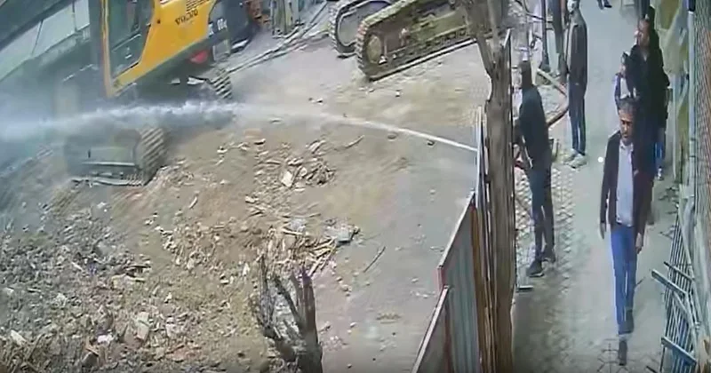 Kaldırımda yürürken kafasına beton parçası düşen çocuk hayatını kaybetti