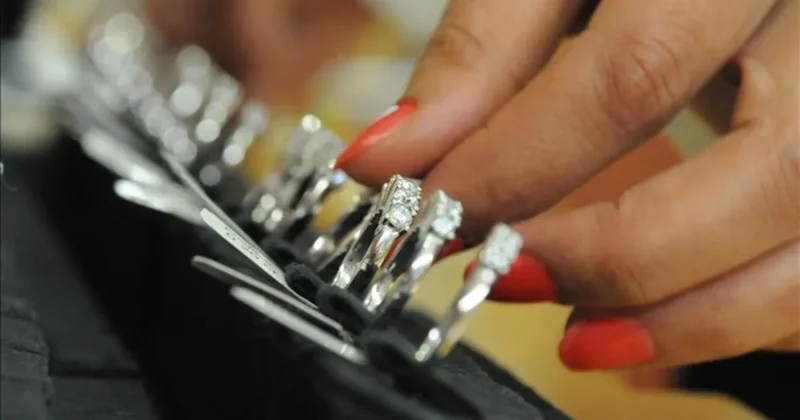 Yeni düzenleme Meclis te kabul edildi: Kıymetli taşlara yüzde 20 ÖTV