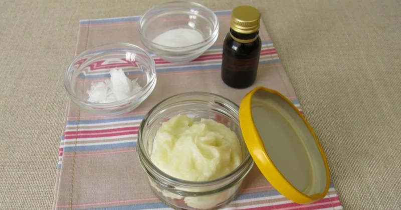 Evde deodorant yapmak bu kadar basitmiş: Hem kokuyu yok ediyor, hem beyazlatıyor Sözcü Gazetesi