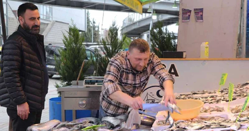 Sezon kapanıyor ama balık bitmiyor dedi: Kilosu 200 TL’den kapış kapış gidiyor