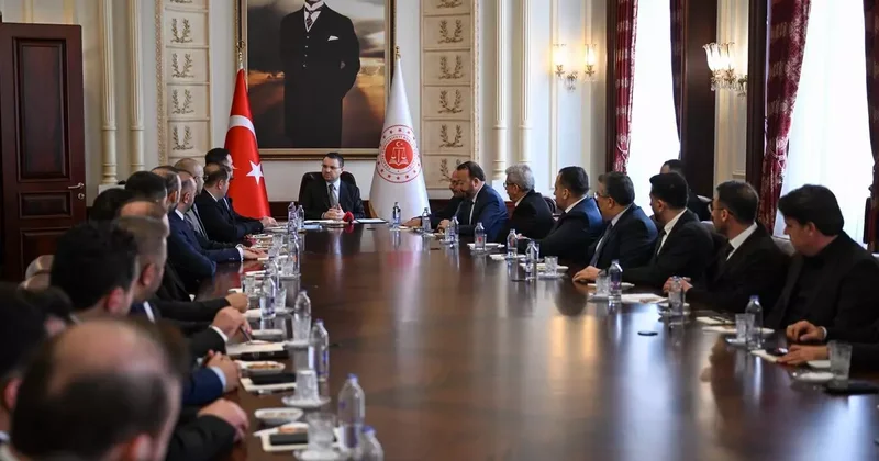 Adalet Bakanı Akın Gürlek, Nevşehirli iş insanlarını kabul etti