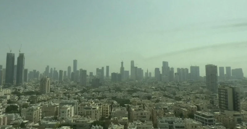 İran ın misillemesinin ardından başta Tel Aviv olmak üzere İsrail in birçok kentinde sirenler çaldı