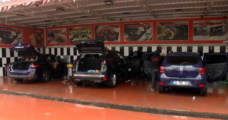 Güne sürprizle başladılar: Araçlarını görünce oto yıkamacıya akın ettiler