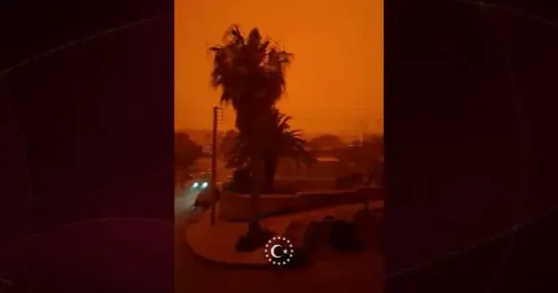 Afrika dan gelen kum fırtınası Girit adasını kızıla boyadı...