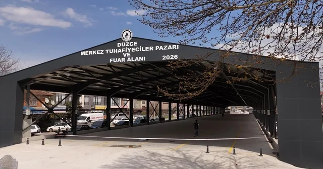 Hem pazaryeri hem fuar alanı 144 Tezgahın hak sahipleri kura çekimi ile belirlendi Başkan Özlü Söz verdik yaptık, esnafımıza hayırlı olsun Düzce Haberleri