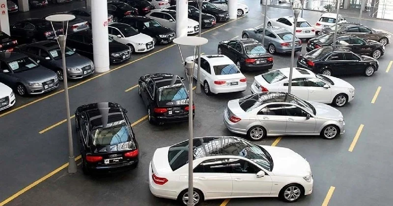 Otomobil pazarında büyük daralma! Araba satışları sert düştü!