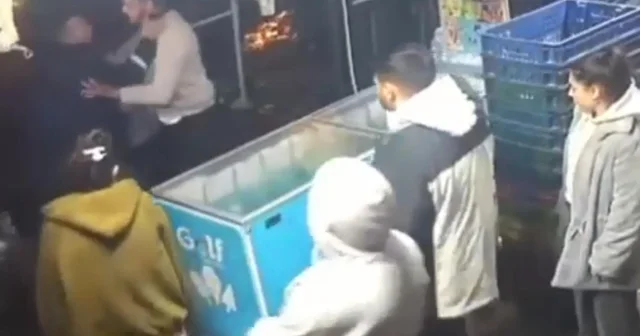 Tekirdağ da bakkal dükkanında bıçaklı kavga kamerada; 1 ölü Tekirdağ Haberleri