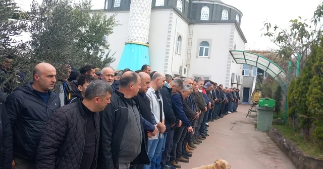 Genç yaşta kansere yenik düşen Ertuğrul Hamut son yolculuğuna uğurlandı Zonguldak Haberleri