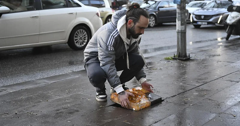 Başkentte kırık kaldırım taşları sanata dönüşüyor
