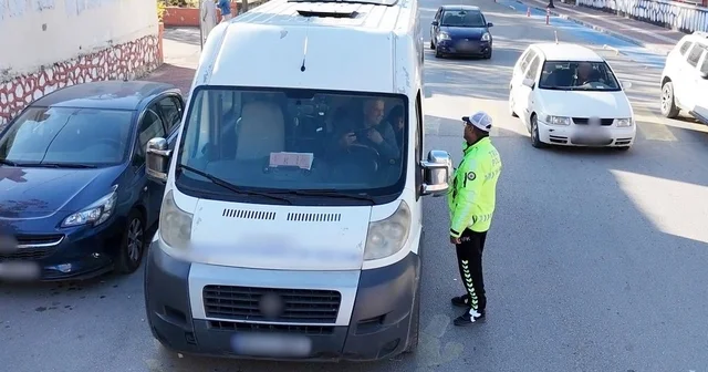 Burdur da 101 araç ve sürücüsü kontrol edildi Burdur Haberleri