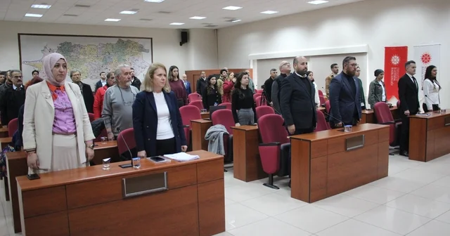 Aydın da gazetecilere dijital çağ eğitimi Yeni medya çağında gazetecilik masaya yatırıldı Aydın Haberleri