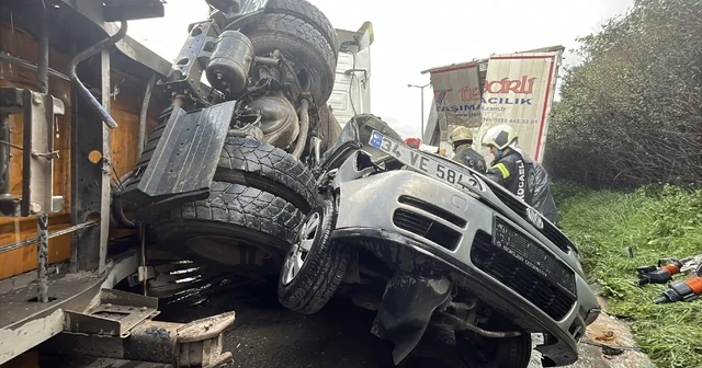 TEM de 2 TIR, tanker ve otomobil çarpıştı: 2 ölü Kocaeli Haberleri