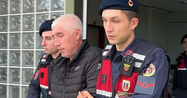 Çarpıp devirdiği direkle bisiklet sürücüsünün ölümüne neden olan kamyon şoförü tutuklandı Aydın Haberleri