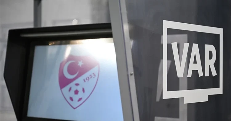 Süper Lig’de günün VAR hakemleri belli oldu