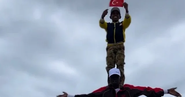Ugandalılardan Milli Takım’a yeni koreografi VİDEO İZLE