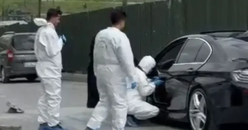 Beylikdüzü nde araç içerisinde silahla vurulmuş halde bulundu