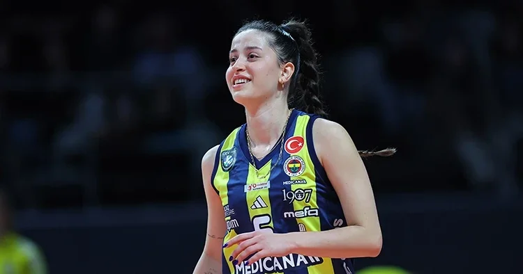 Fenerbahçe den ayrılan Sude Hacımustafaoğlu nun yeni takımı belli oldu!