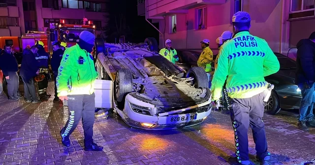 Bolu da park halindeki araçlara çarpıp takla attı: Sürücü alkolmetreye üfleyemedi Bolu Haberleri