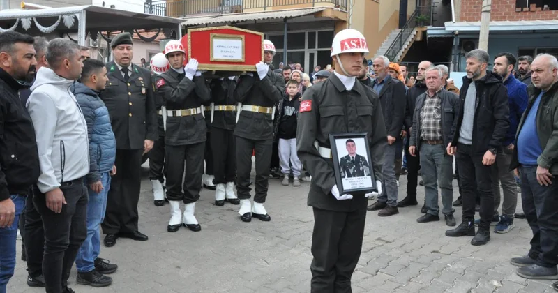 Balıkesir deki trafik kazasında hayatını kaybeden uzman çavuş son yolculuğuna uğurlandı