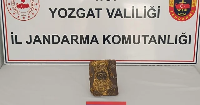 Yozgat ta paha biçilemeyen altın yazma tarihi kitap ele geçirildi Yozgat Haberleri