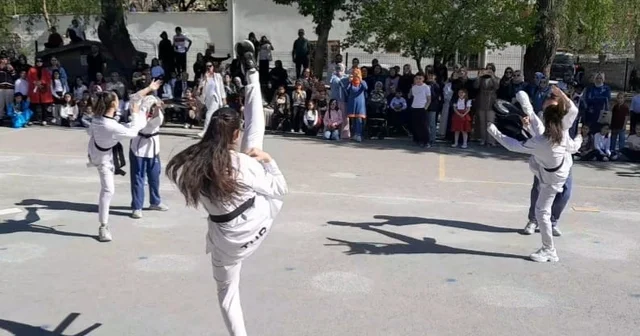 Okul okul gezip sporu sevdiriyorlar Kayseri Haberleri