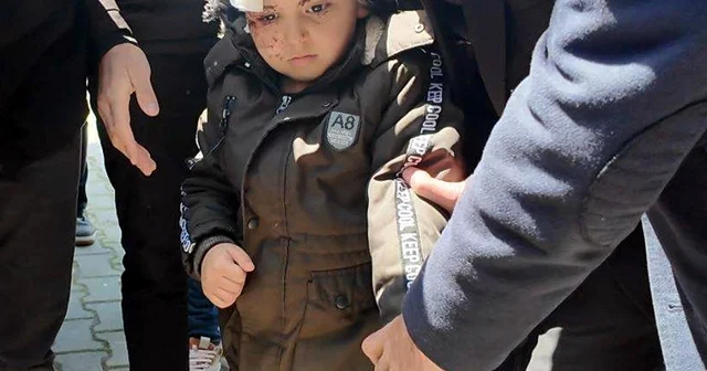 4 yaşındaki Sancar, yaralı kurtulduğu kazada ölen annesine veda etti Tekirdağ Haberleri
