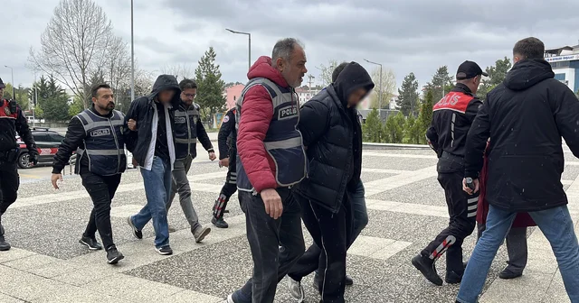 Konuşmaya çağırdıkları 2 kişiyi tabancayla vurup kaçan 3 şüpheliye gözaltı Bolu Haberleri