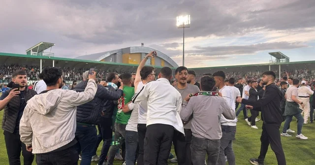 Iğdır da Amed Sportif Faaliyler taraftarının şampiyonluk coşkusu Iğdır Haberleri