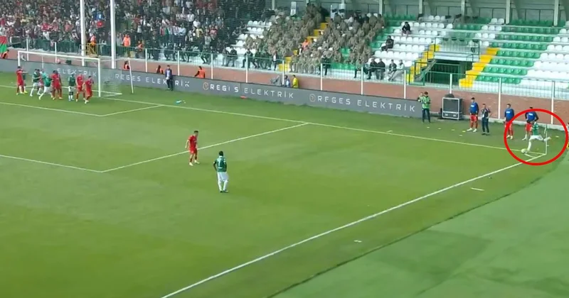 Iğdır FK da Güray Vural, Amedspor a kornerden gol attı