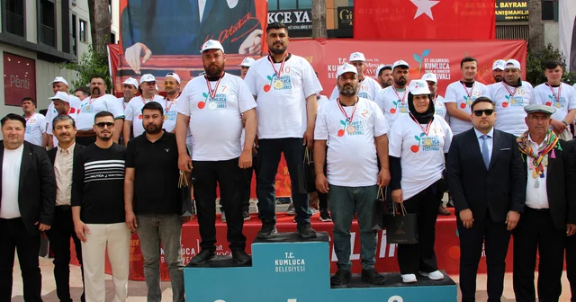 En fazla acı biberi yemek için yarıştılar Antalya Haberleri